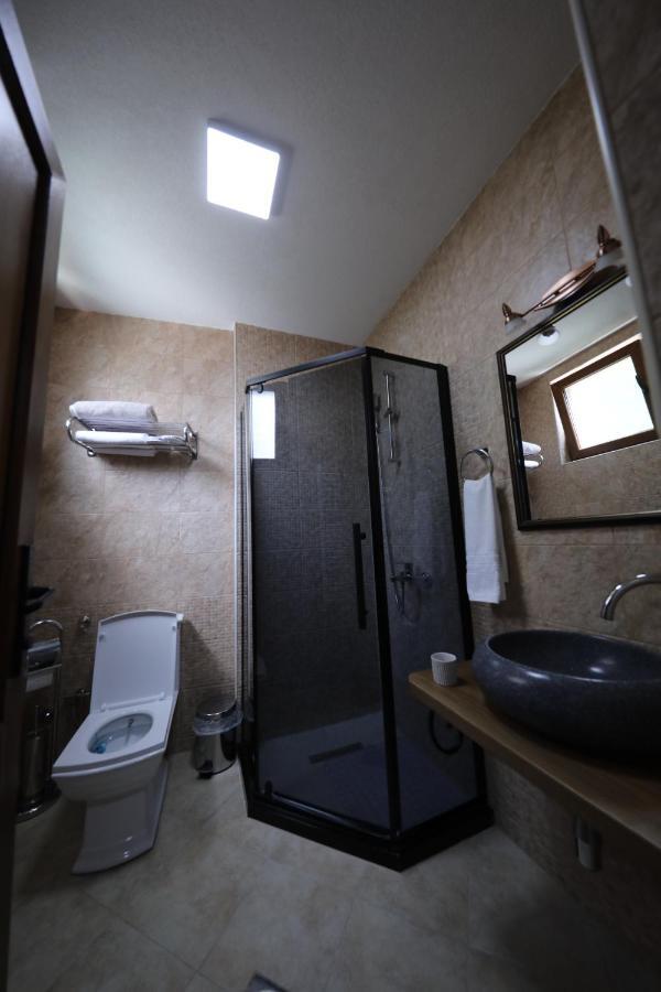 Hotel Fjorr Prizren Exteriör bild